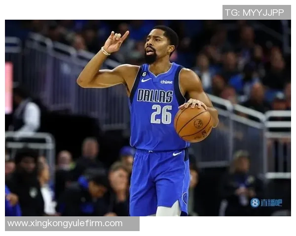 弗拉格谈肩伤情况计划进行检查但预计下场比赛能出战 弗拉格谈肩伤情况计划进行检查但预计下场比赛能出战