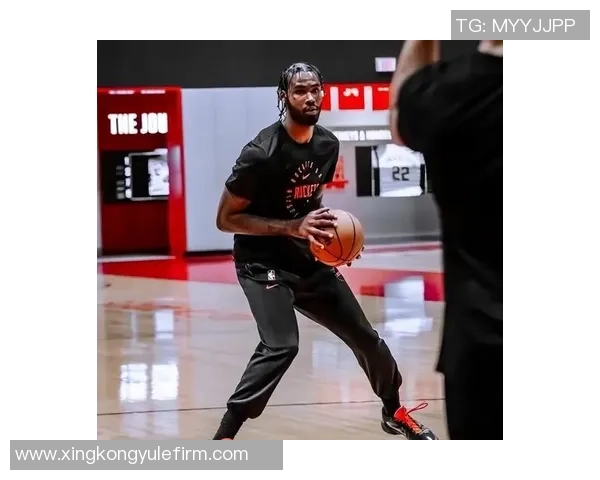 火箭队半场表现出色伊森砍下20分小波特贡献15分领先篮网10分