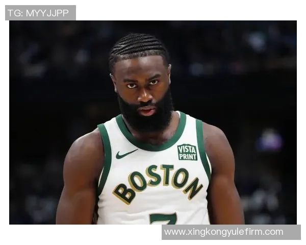 杰伦布朗强调年轻锋线心态稳定继续为他们提供支持与成长机会