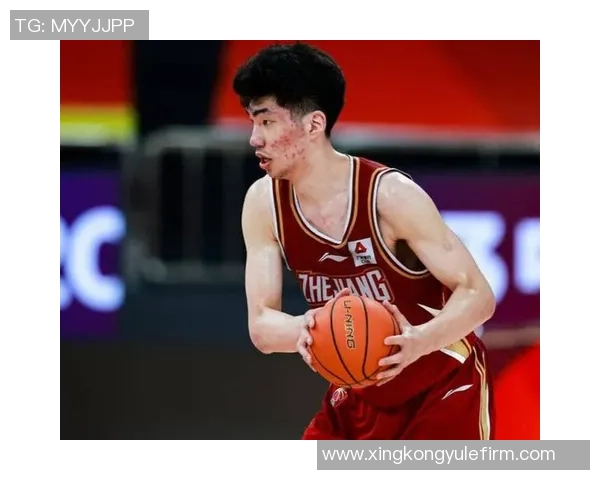 约老师称赞球队三节打卡表现出色各司其职展现团队默契与实力