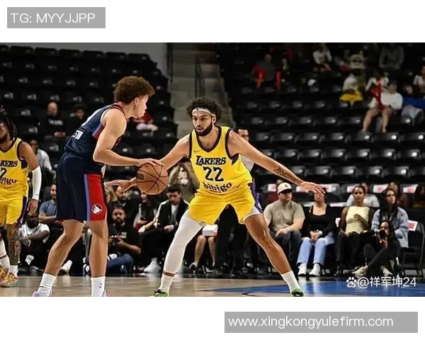 沃特森表现稳定全场14投8中贡献21分5篮板2助攻1盖帽并遭遇5次犯规